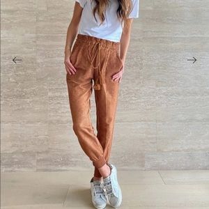 NWT Something Navy Meghan Paperback Sweatpants